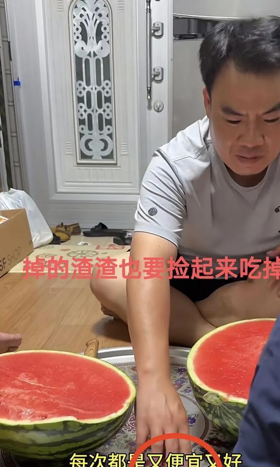 吃瓜博主网红,揭秘吃瓜博主网红的崛起之路 第3张 吃瓜博主网红,揭秘吃瓜博主网红的崛起之路 第3张